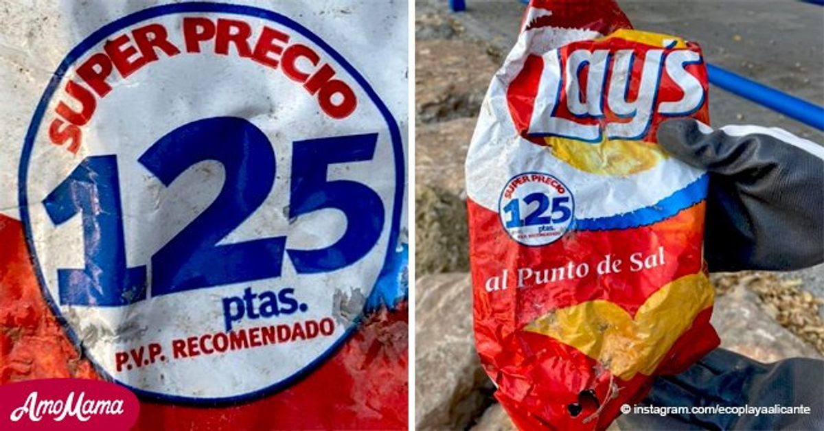 Voluntarios De Limpieza De Playas Encuentran Una Bolsa De Papas Fritas Voluntarios De Limpieza De Playas Encuentran Una Bolsa De Papas Fritas