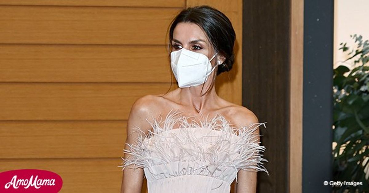letizia-impacta-en-ajustado-cors-de-plumas-made-in-spain-en-reciente